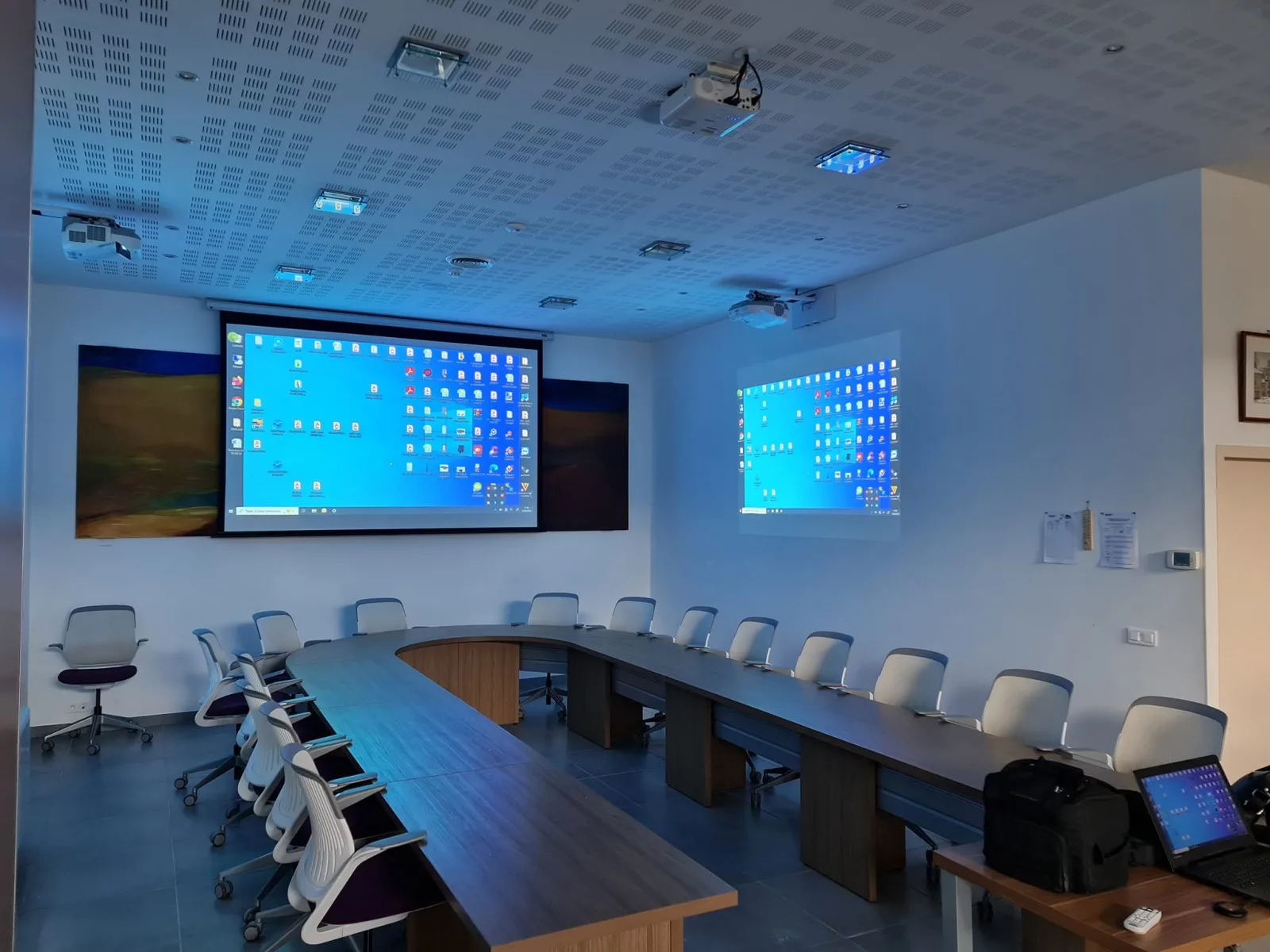 Salle du conseil municipal d'Artas